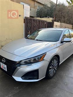 نيسان ألتيما